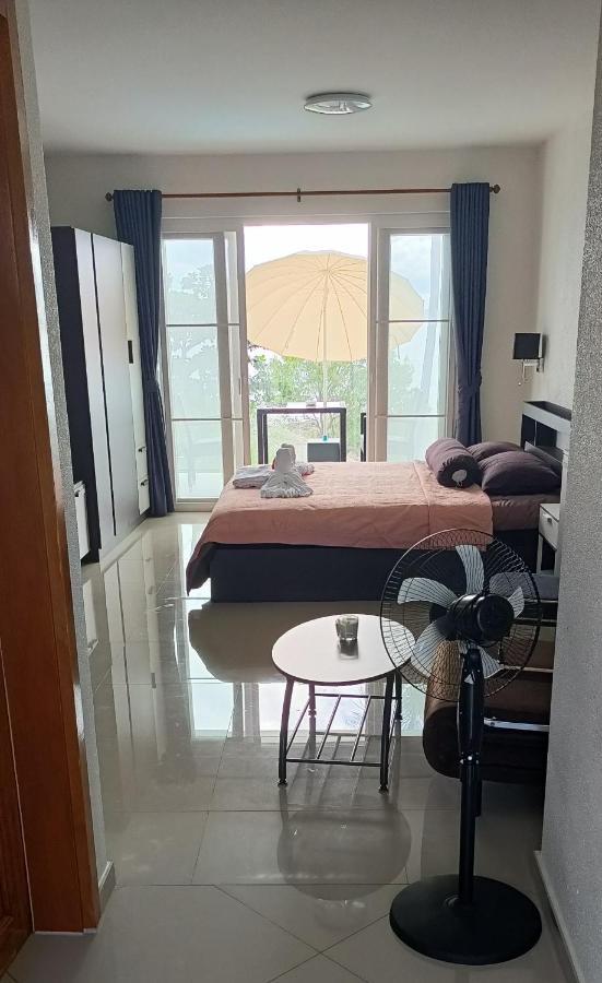 Beachfront Pool Villa And Apartment Koh Chang Exterior photo